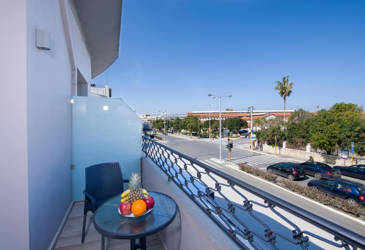 Stoa Suites Chania Chrissi Akti Chania Exterior foto