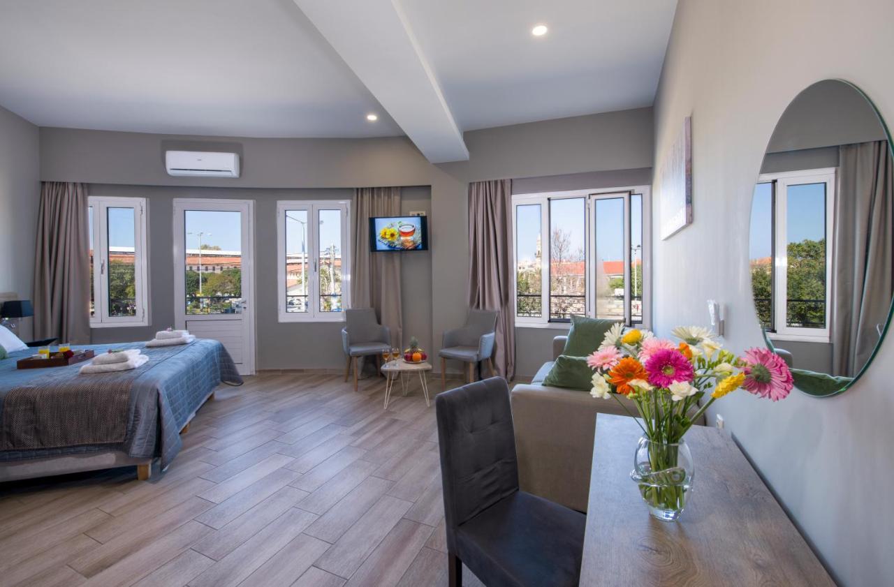 Stoa Suites Chania Chrissi Akti Chania Exterior foto